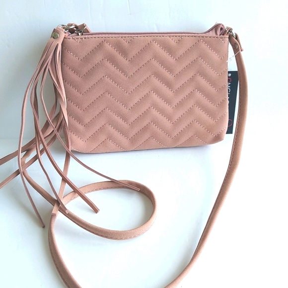 OMG!Accessories Cross-body Purse NWT - Picture 2 of 9